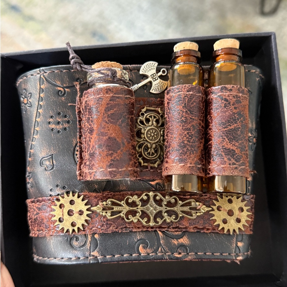 New Vintage handmae cosplay arm strap leather Potion Holder with Bottles -unisex